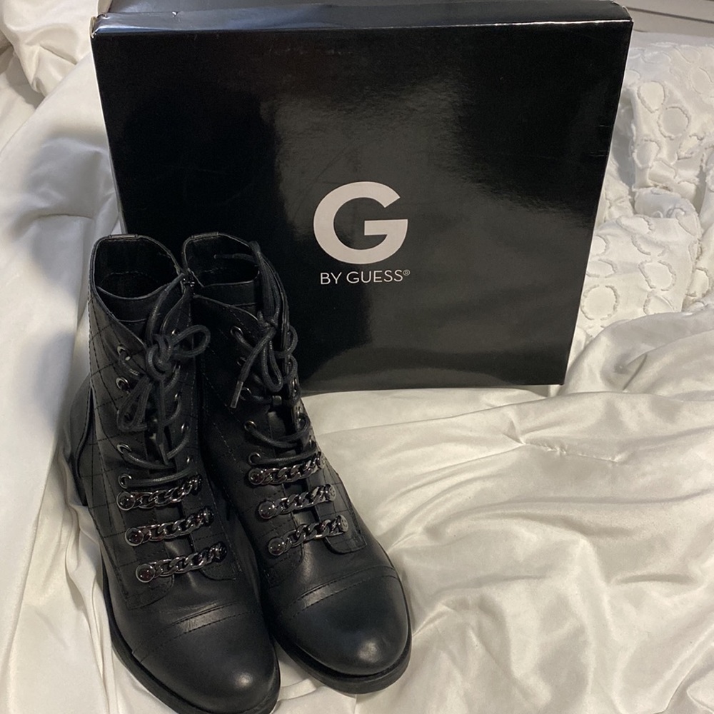 G by GUESS Meera Combat Hoots